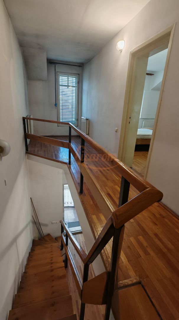 Casa PRETABILA DESTINATIE COMERCIALA,Brasovul Vechi,P+E, 3 cam - imaginea 9