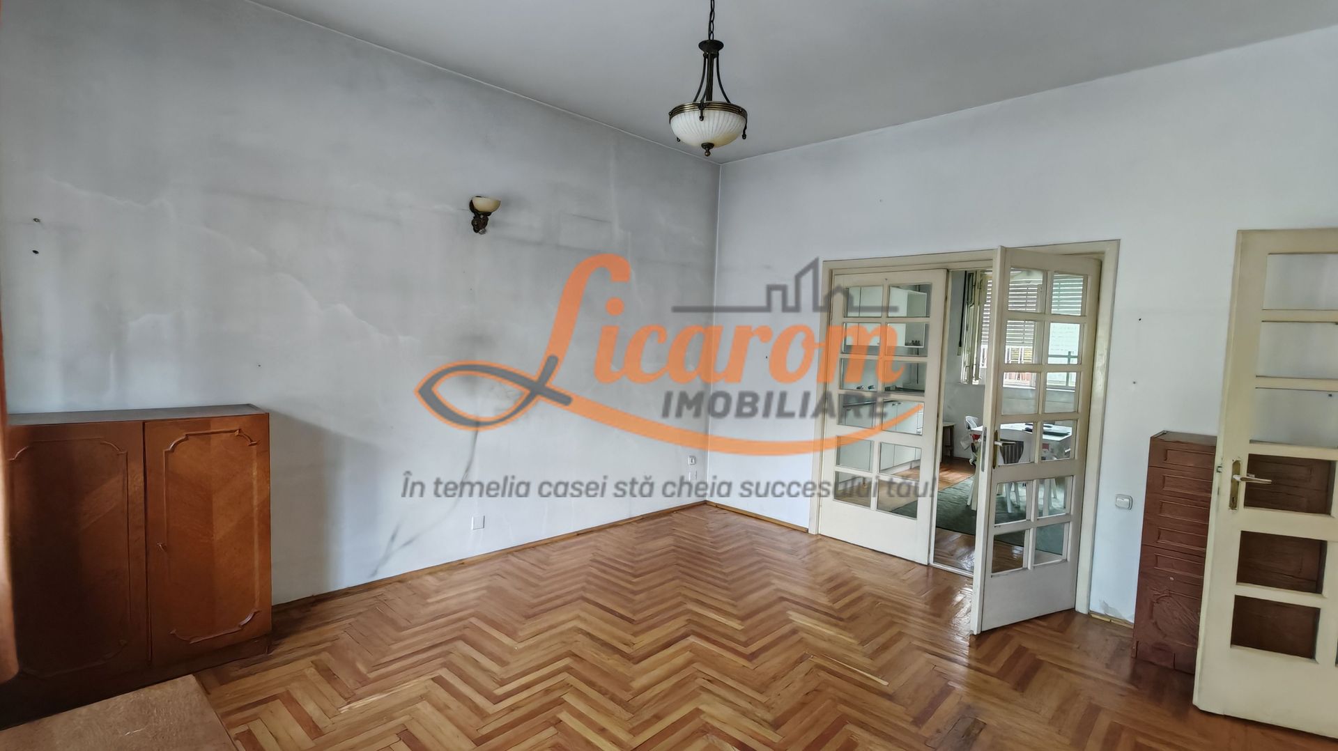 Casa PRETABILA DESTINATIE COMERCIALA,Brasovul Vechi,P+E, 3 cam - imaginea 4