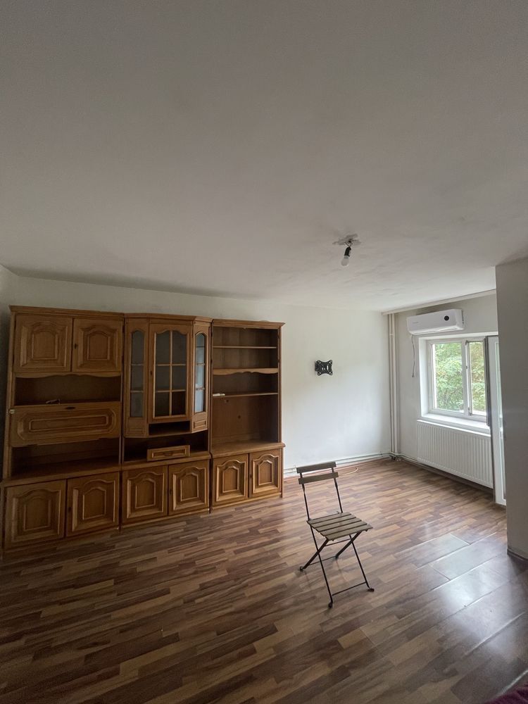 Apartament 3 camere str. Dealu Tugulea sec6 (Virtuții)