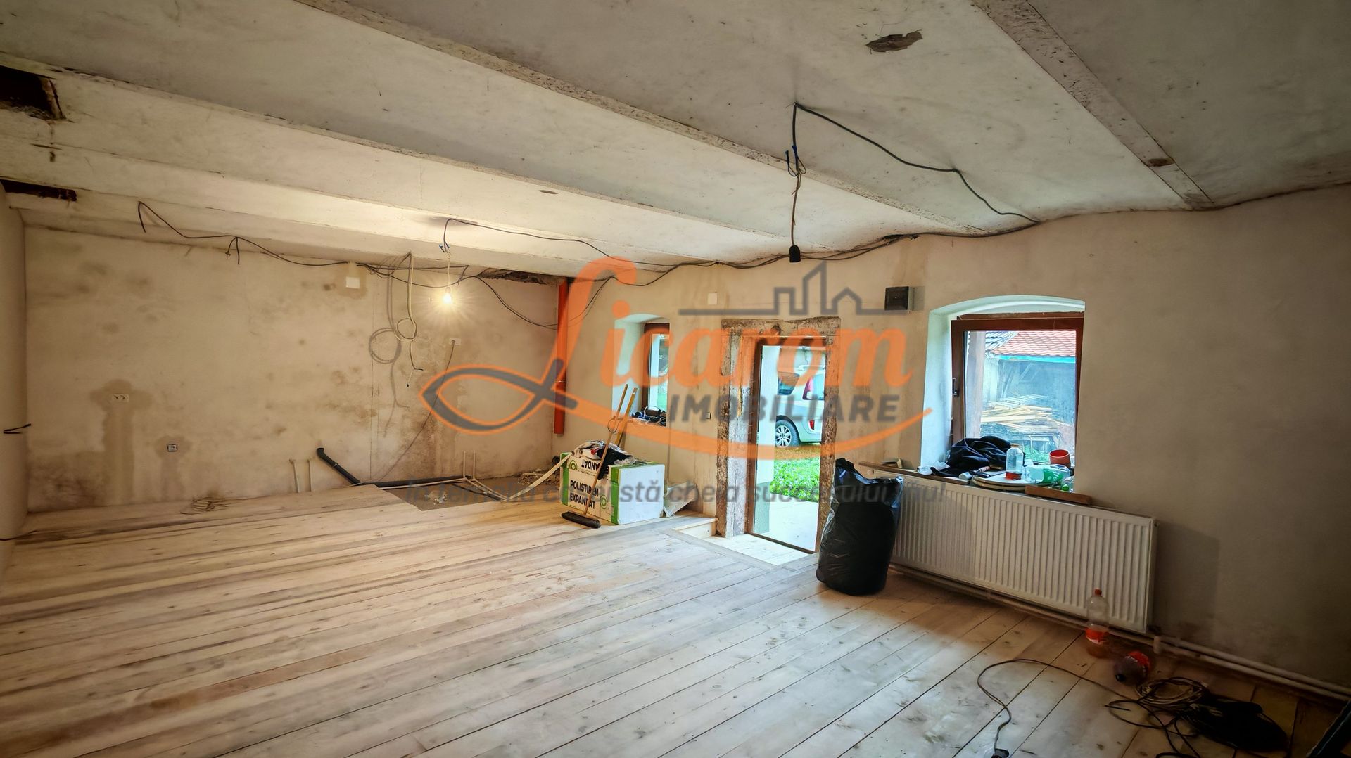 CASA SASEASCA comuna VULCAN,zona foarte buna,teren 3000 mp - imaginea 10