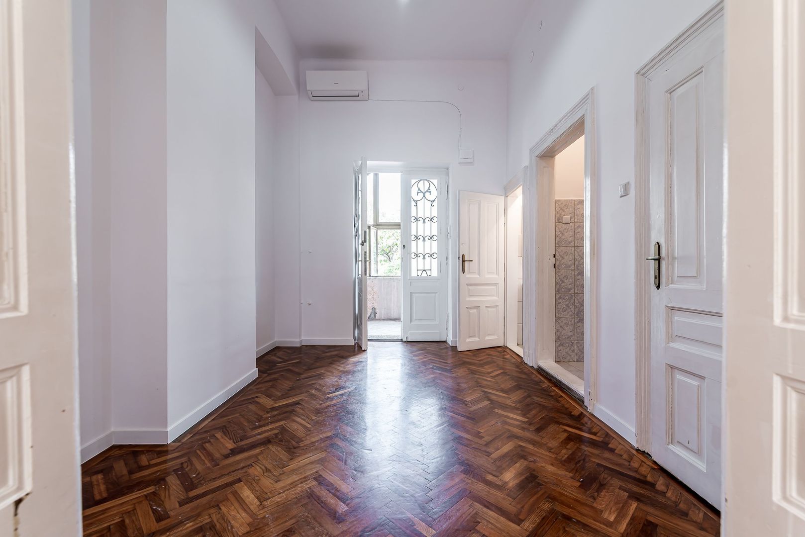 Imagine 3 - Apartament spațios cu 2 camere, situat pe strada Mețianu