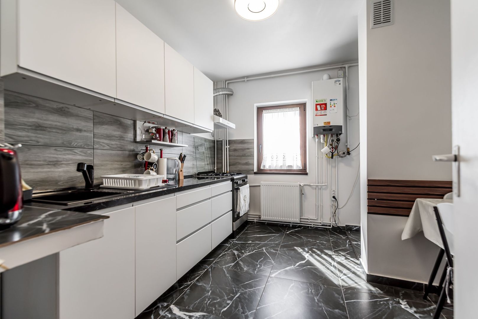 Imagine 2 - Rezervat Apartament renovat cu 2 camere Micalaca etaj 3 Comision 0