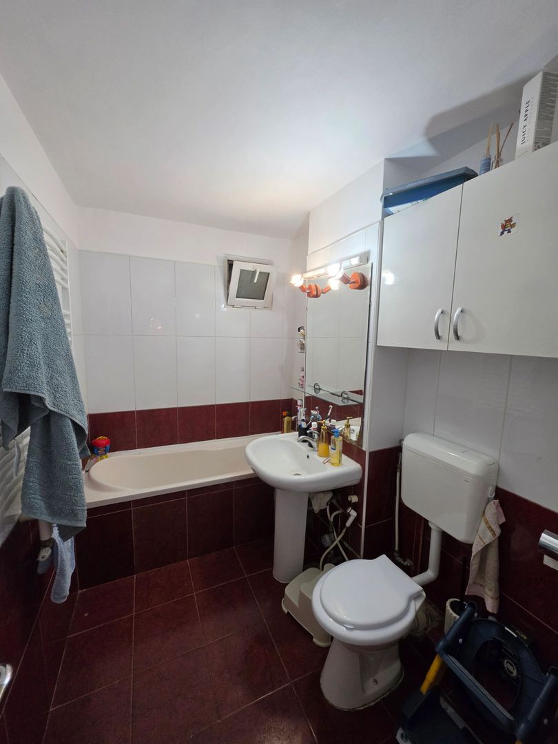 Vand apartament cu 4 camere aproape de centru - imaginea 10