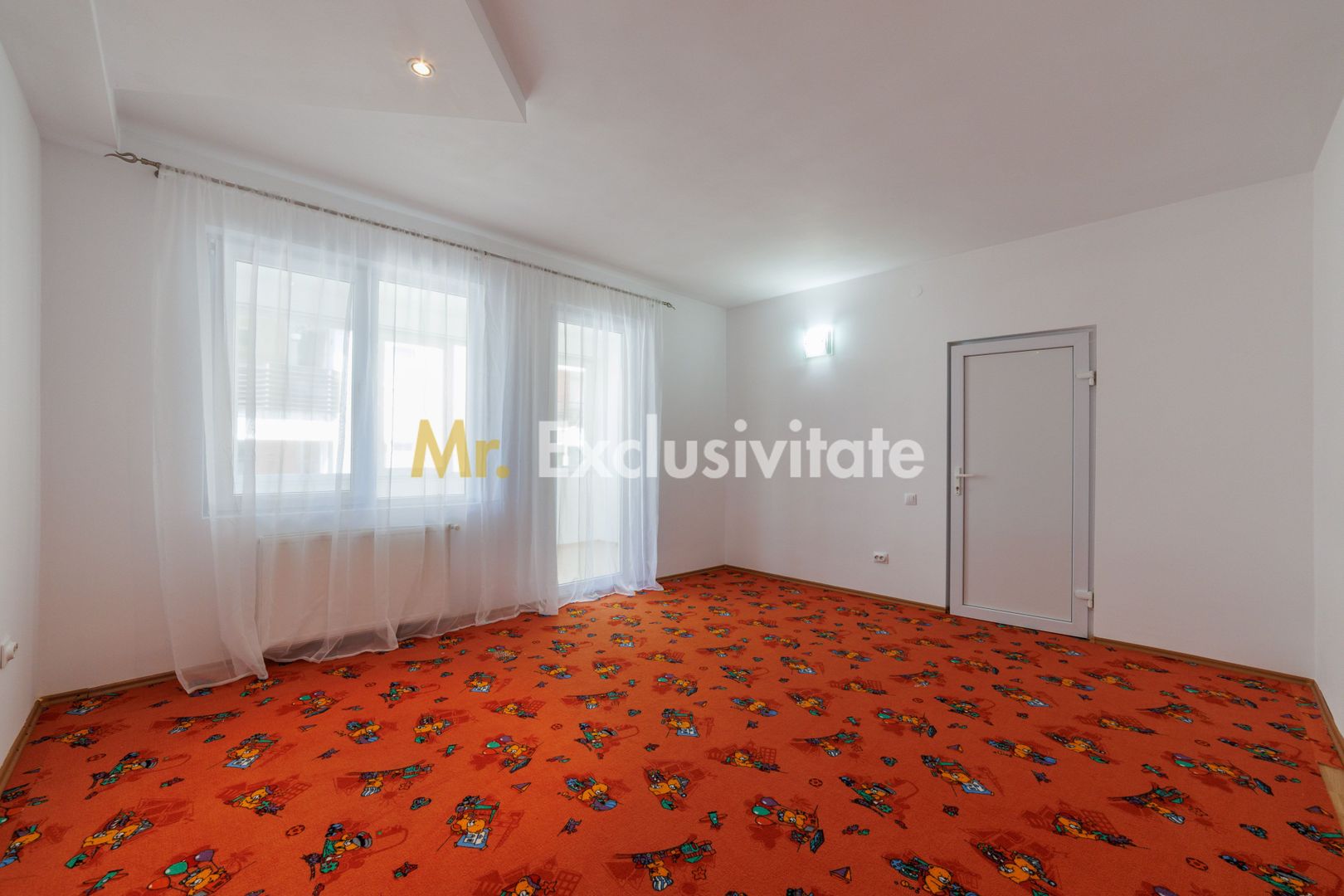 Proprietate multifunctionala | Doua cladiri | 581 mp | Pitesti - imaginea 19