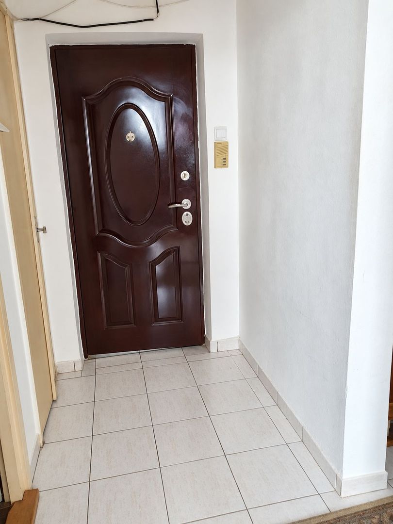 Apartament cu 3 camere decomandate, centrală proprie și logie | - imaginea 6