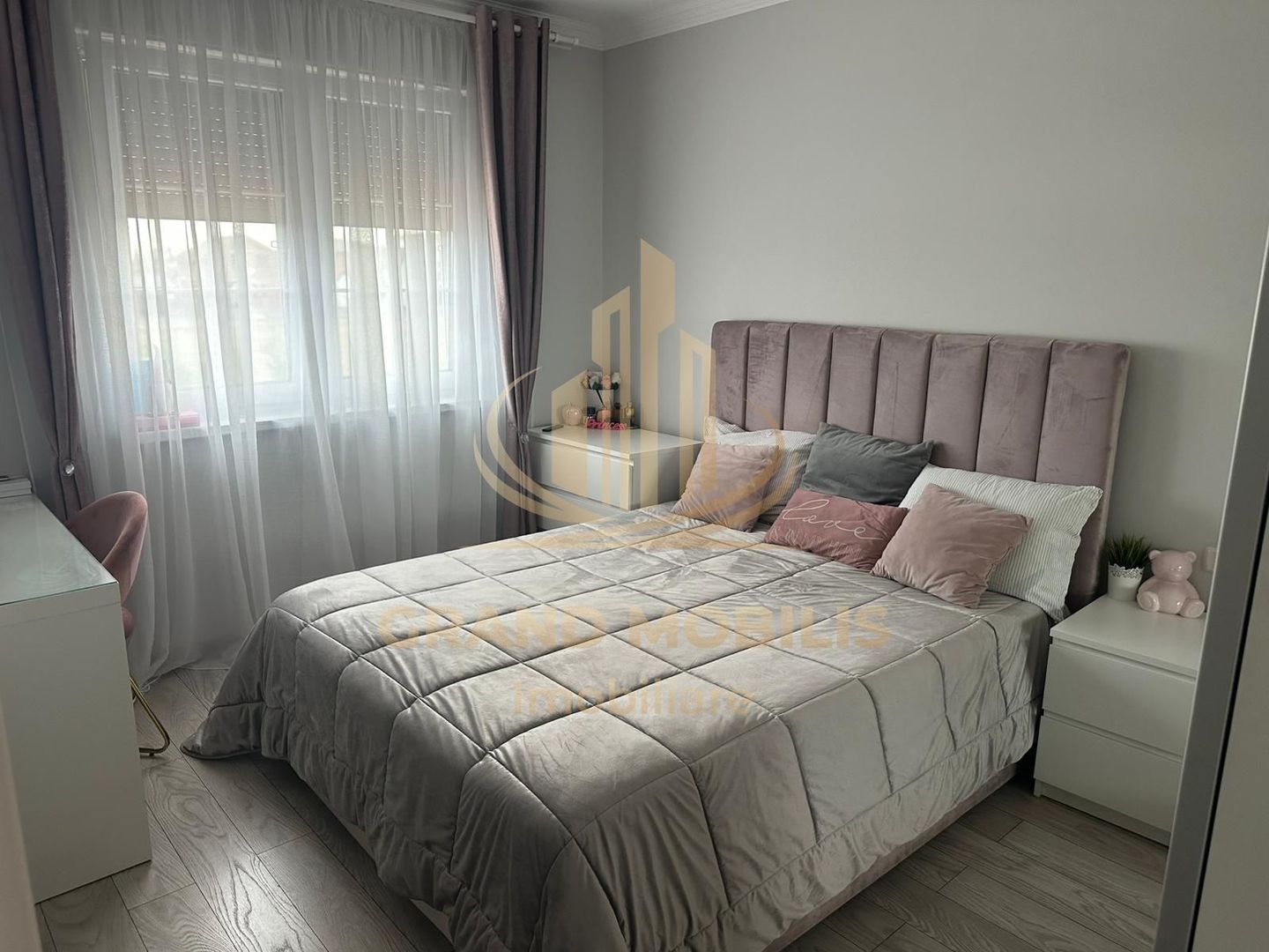 Casa in stil mediteranean, ultrafinisată 5 camere, 3 bai + curte. - imaginea 32