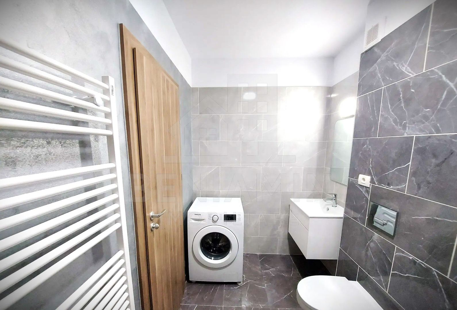 Apartament 2 camere - Platinum Residence - Coresi - Parcare 66.4mp - imaginea 9