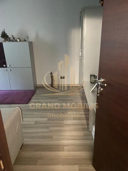 Vand apartament 2 camere mobilat+boxa - imaginea 3