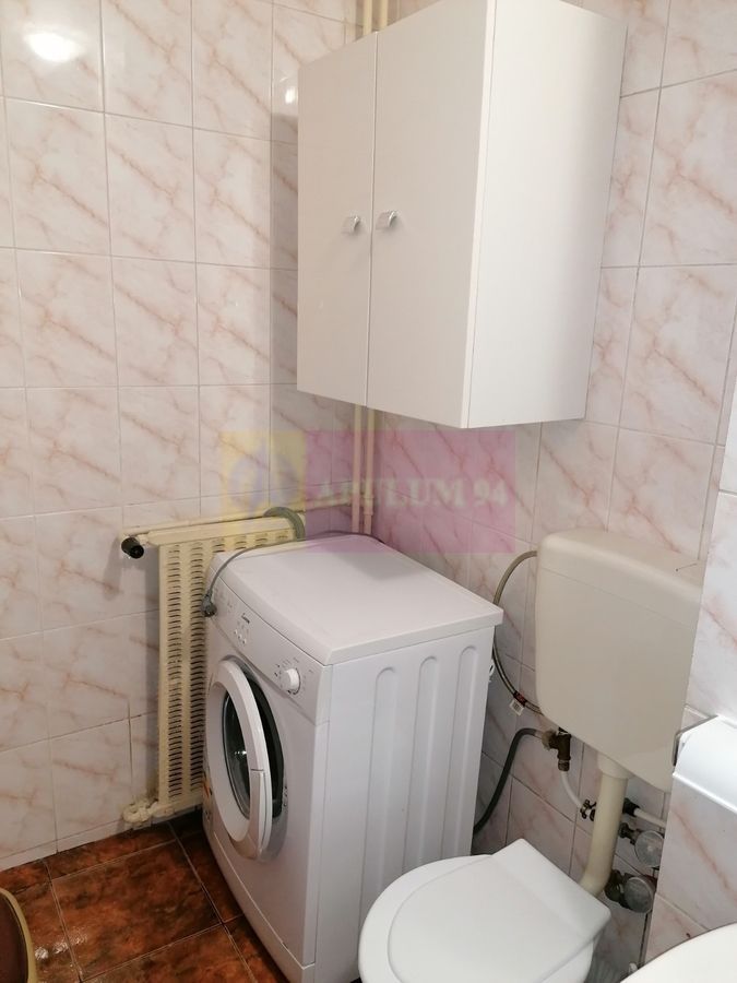 Garsoniera , Virtutii, Militari