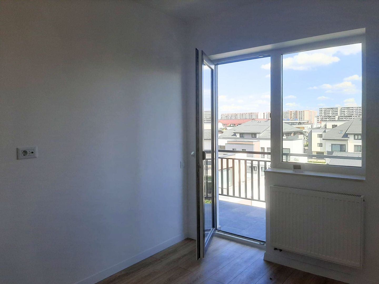 Un Apartament Pentru O Viață Bună  Coresi  2025 - imaginea 4