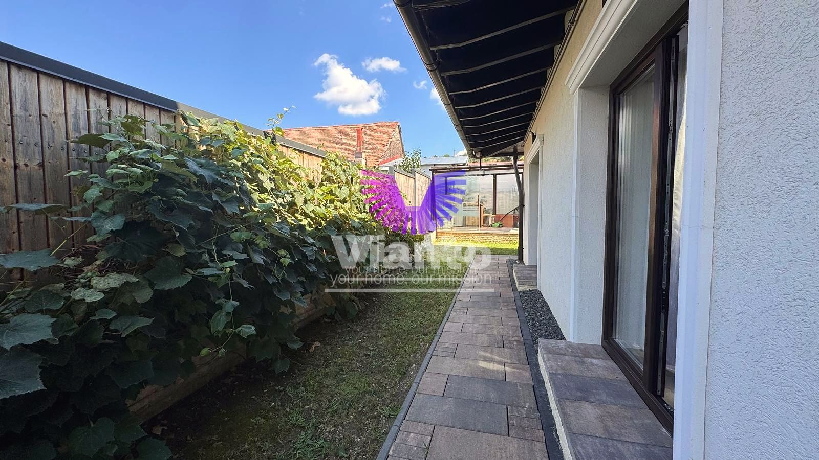 Casa premium cu curte la prima inchiriere