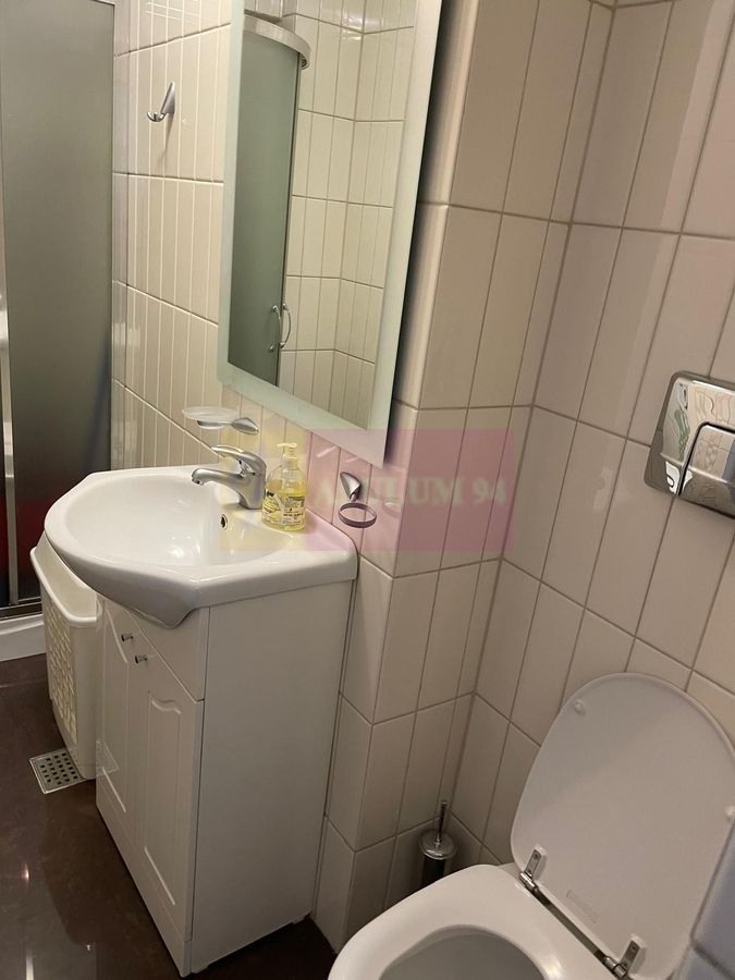 Vanzare apartament de 3 camere in zona Unirii-Goga
