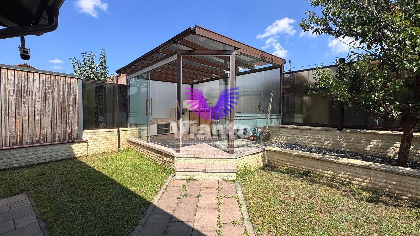 Casa premium cu curte la prima inchiriere