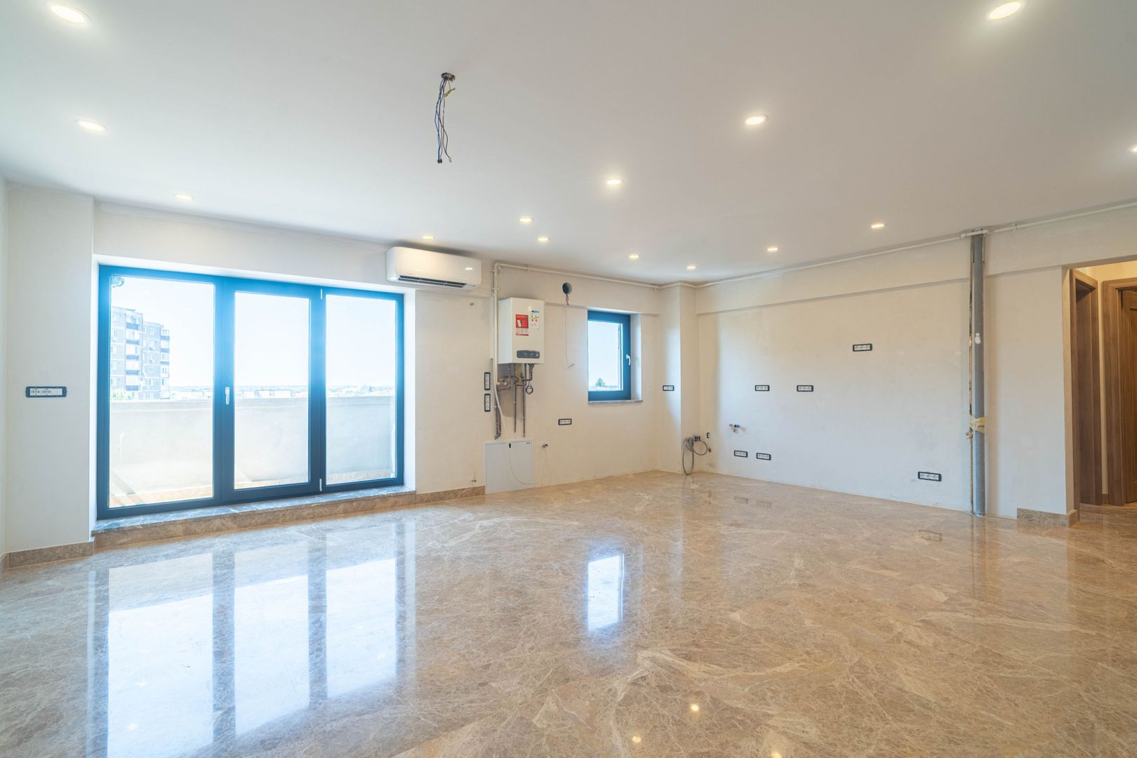 Imagine 2 - Apartament 2 camere complet renovat, lângă Kaufland și Lidl
