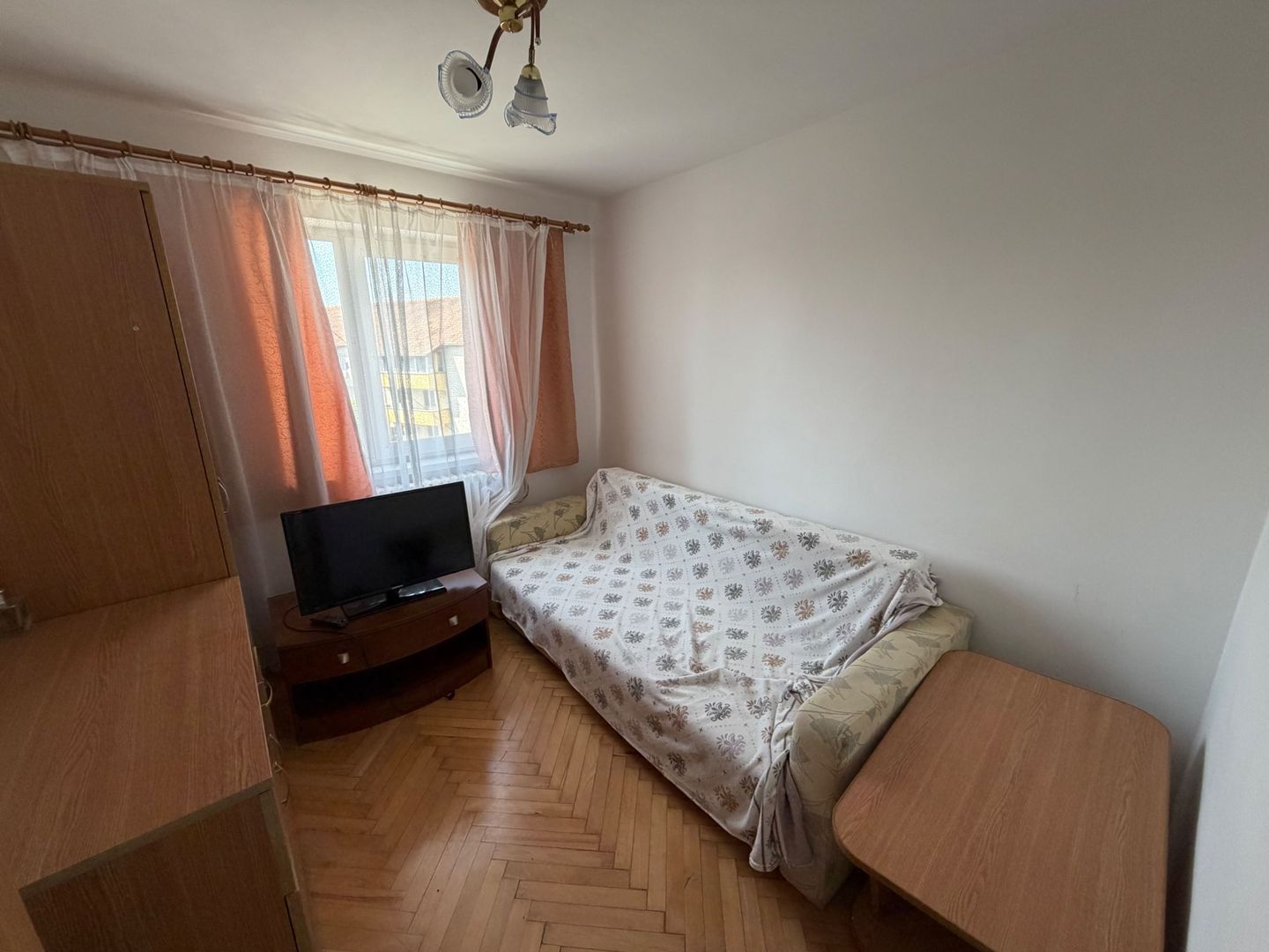 Apartament 3 camere de inchiriat, etaj 5 - zona Cetate - imaginea 5