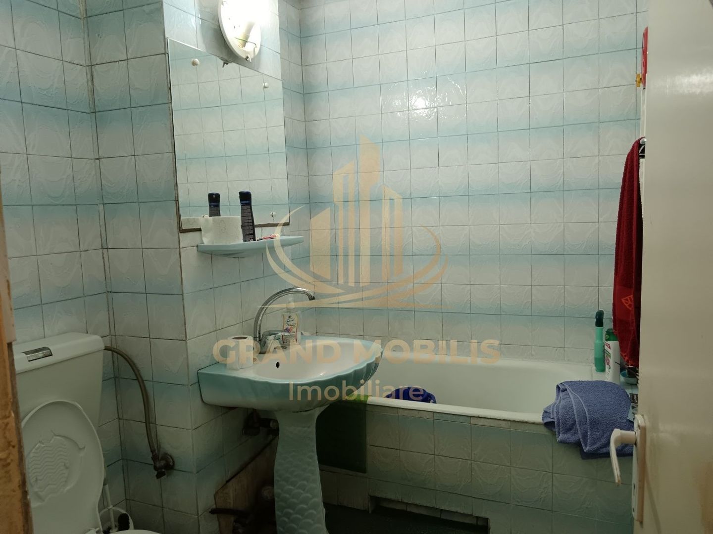 Apartament 4 camere, 3 dormitoare, 2 băi, 2 balcoane, etaj 1, Dâmboviț - imaginea 7