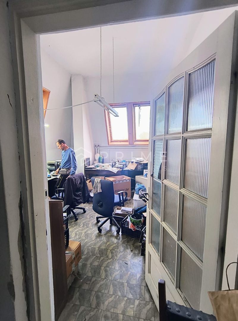 Clădire multifuncțională de vânzare – comerț, birouri și producție. - imaginea 7