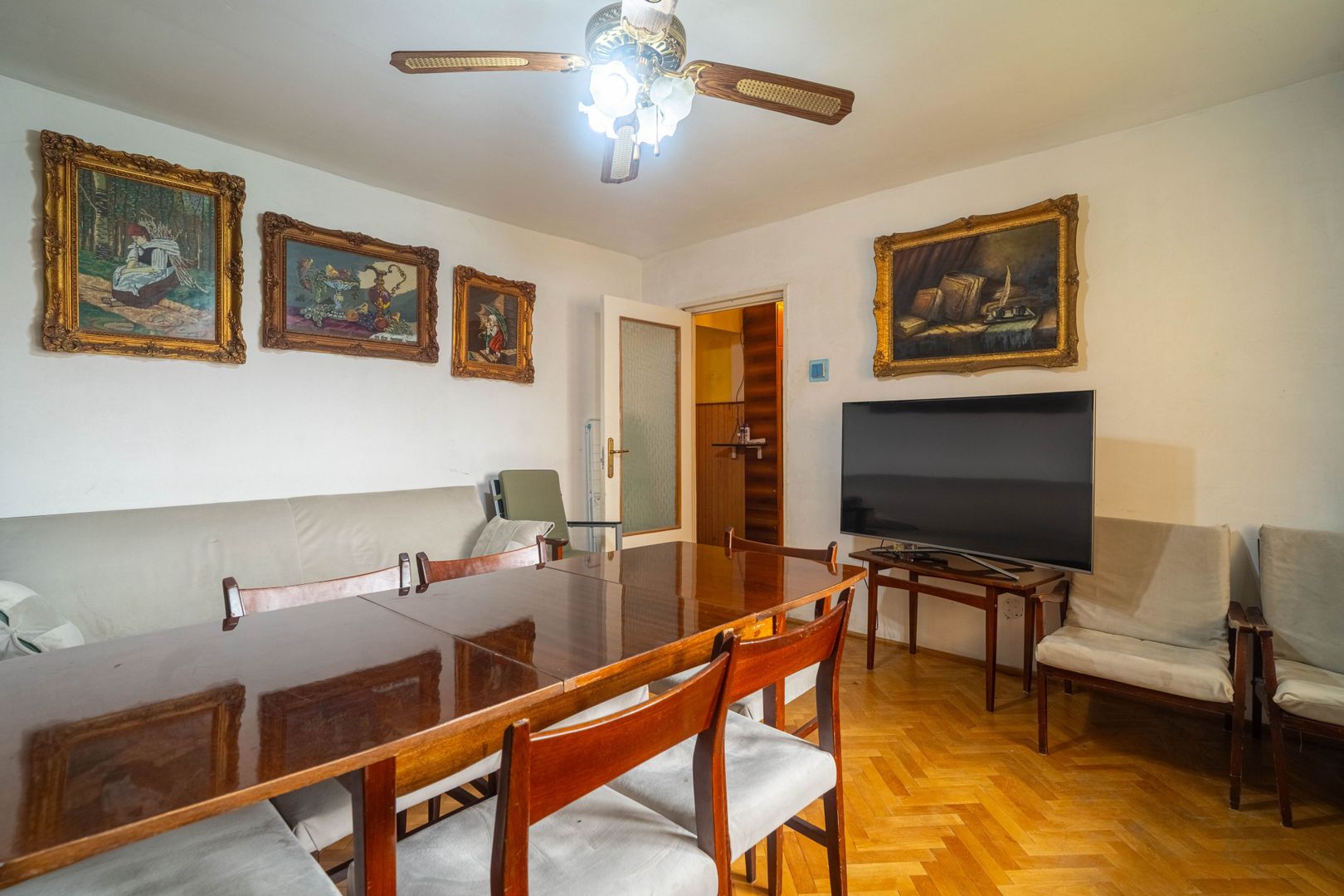 Imagine 2 - Apartament spațios cu 4 camere – Zona Boul Roșu 0% COMISION