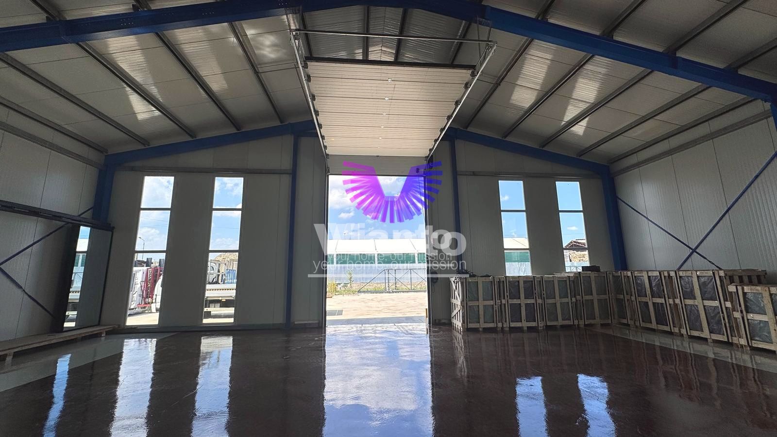 Hala industriala 600 mp si curte libera 700 mp, - Parcul Industrial Sura Mare