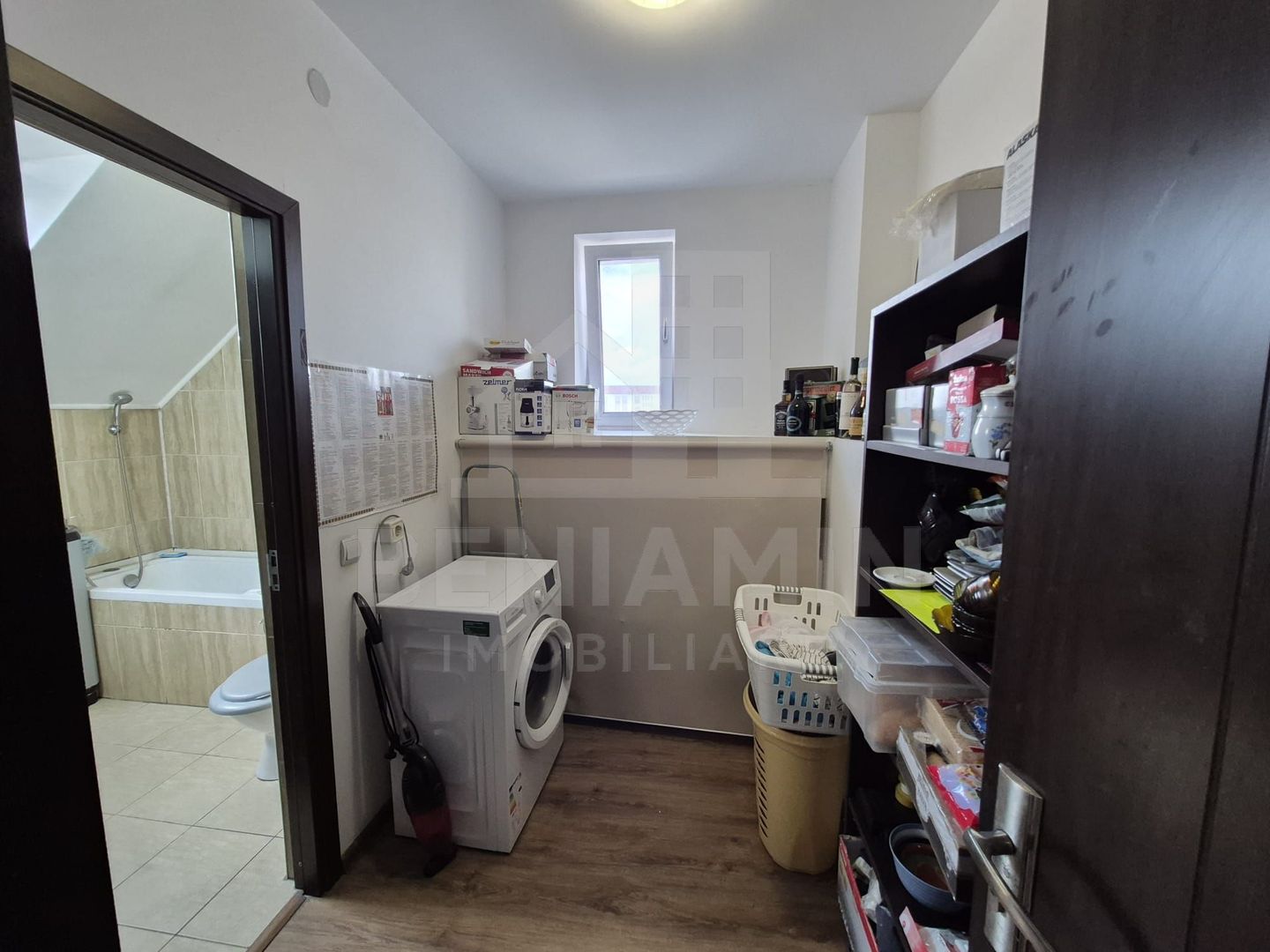 3Decomandate-75mp-Centrala-AC-Scara Interioara-Ultracentral-Km0 - imaginea 9