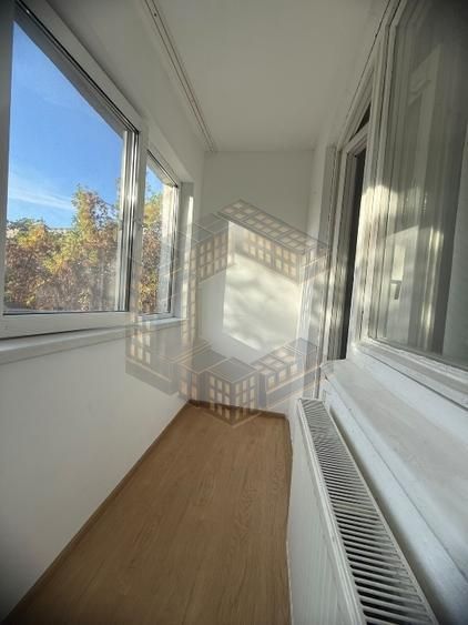 Apartament 2 camere, semidecomandat, centrala, de vanzare - imaginea 6