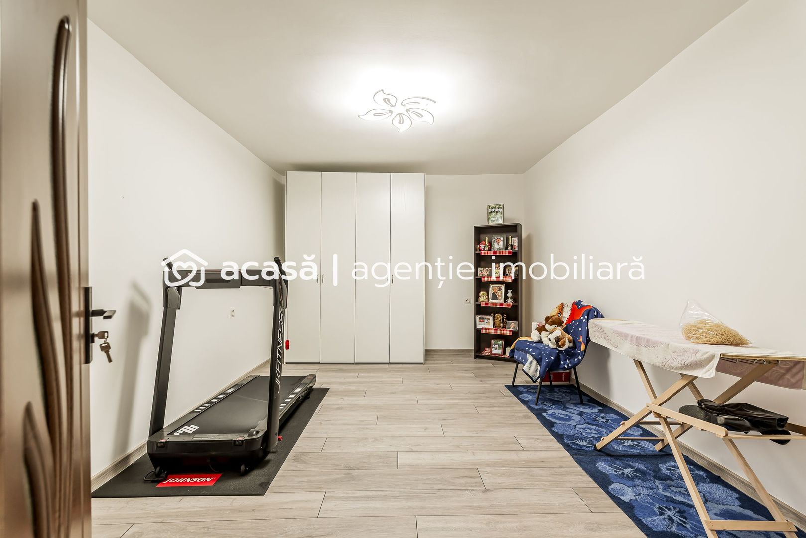 Imagine 9 - Casă în Vinga – restaurată Integral 2025 | 3 camere | utilități