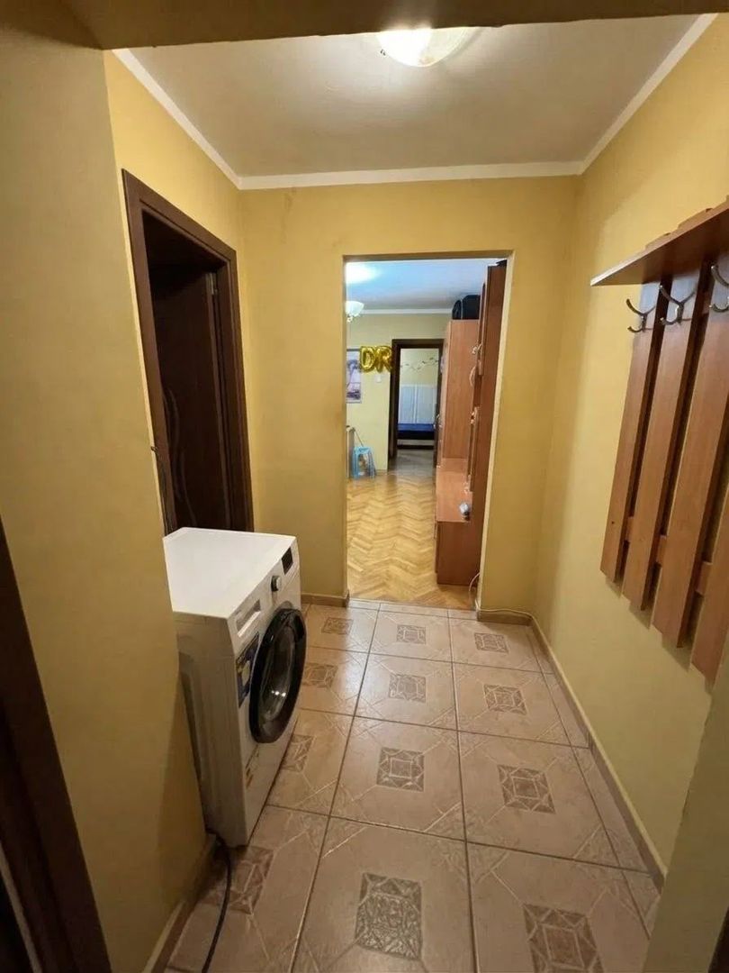 Apartament 3 camere Complexul Studentesc