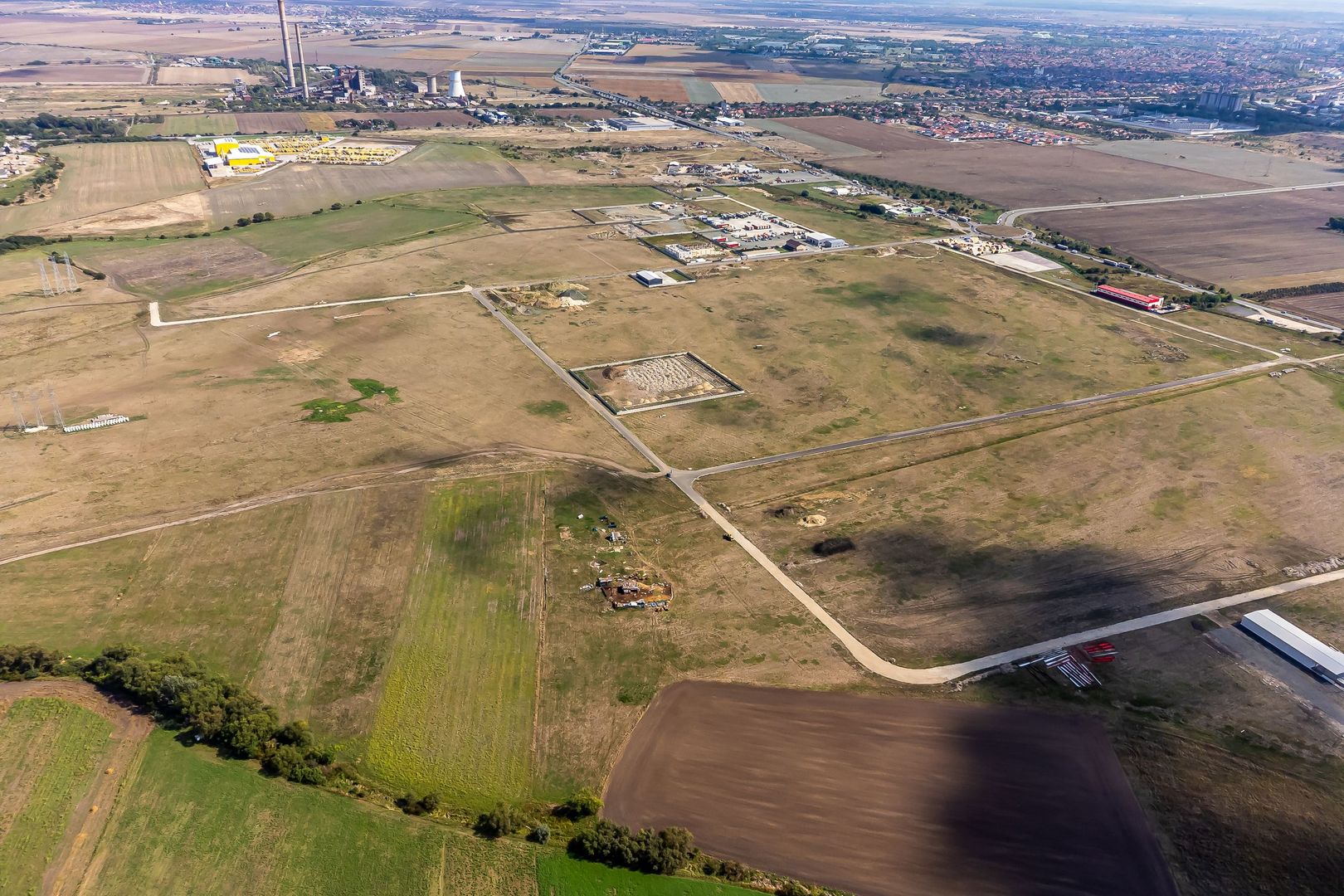 Imagine 2 - Oportunitate – Teren industrial 1.663 mp lângă Centura Vest Arad