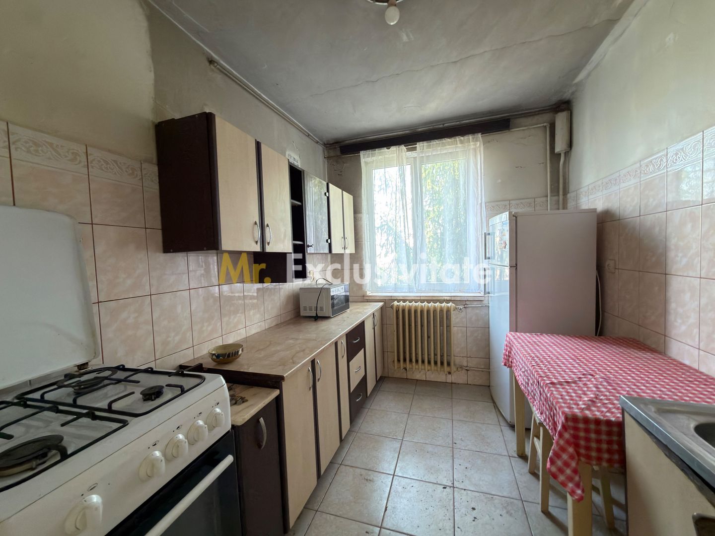 Apartament 3 camere | Calea București- decomandat-Pitesti