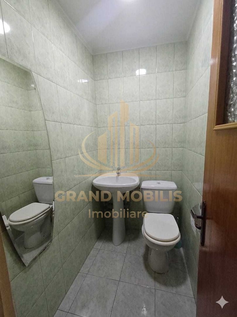 Vand apartament 3 camere doua bai, doua balcoane - imaginea 6