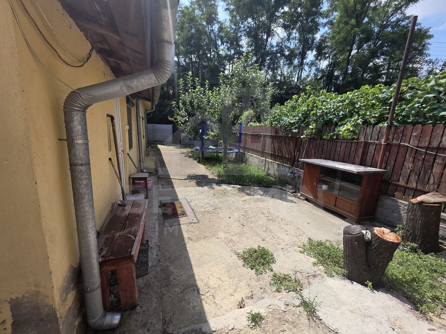 Casa cu 5 camere de vanzare in zona Bordei Calea Bucuresti 785mp - imaginea 8