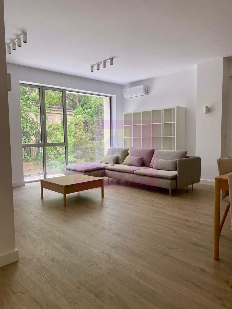 Armeneasca | 4 camere | 109 mp, mobilat utilat, boutique 2023, terasa — fotografia 1