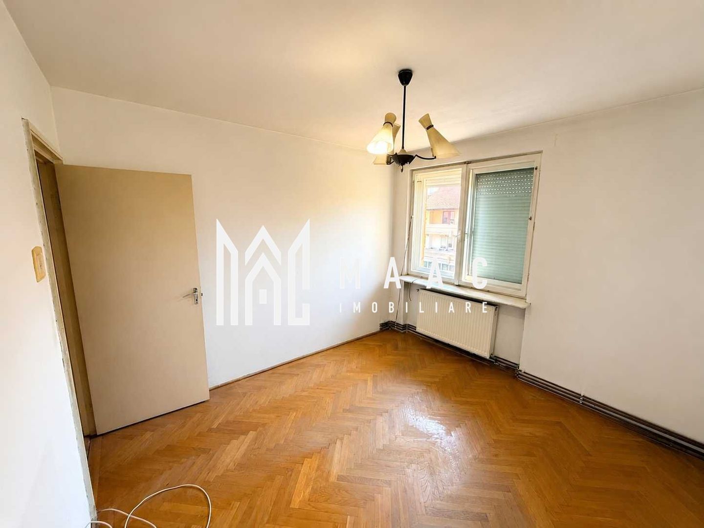 Apartament de vânzare Sibiu 3 camere | Ștrand | Garaj | boxă - imaginea 4
