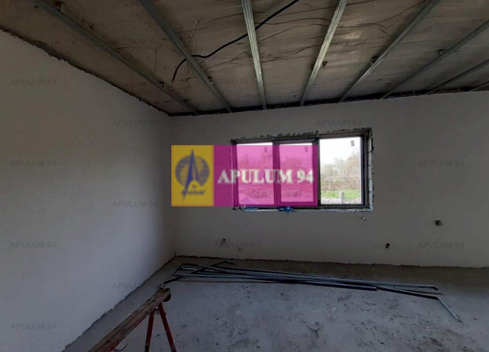 Vilă nouă în ansamblu de vile înșiruite