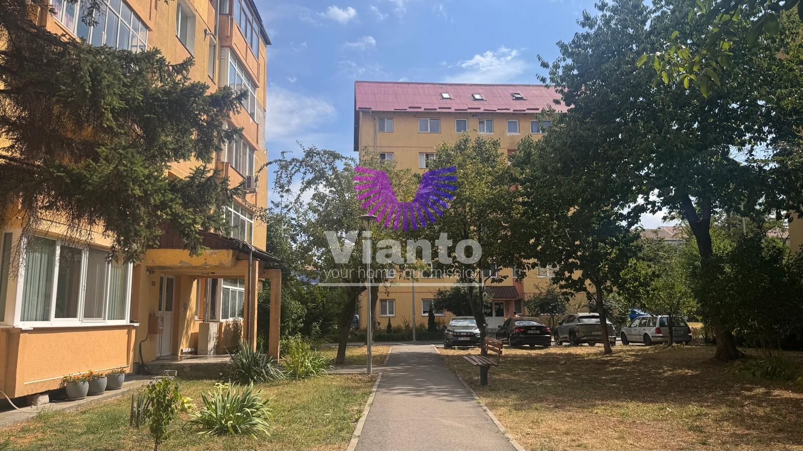 Apartament 3 camere mobilat prima inchiriere Hipodrom I-Luptei