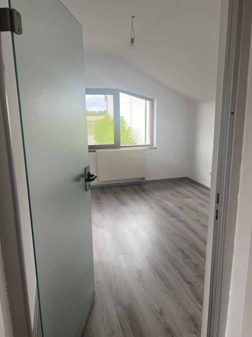 CASA DE VANZARE IN CARTIERUL PRIMAVERII -GIARMATA MARE - imaginea 9