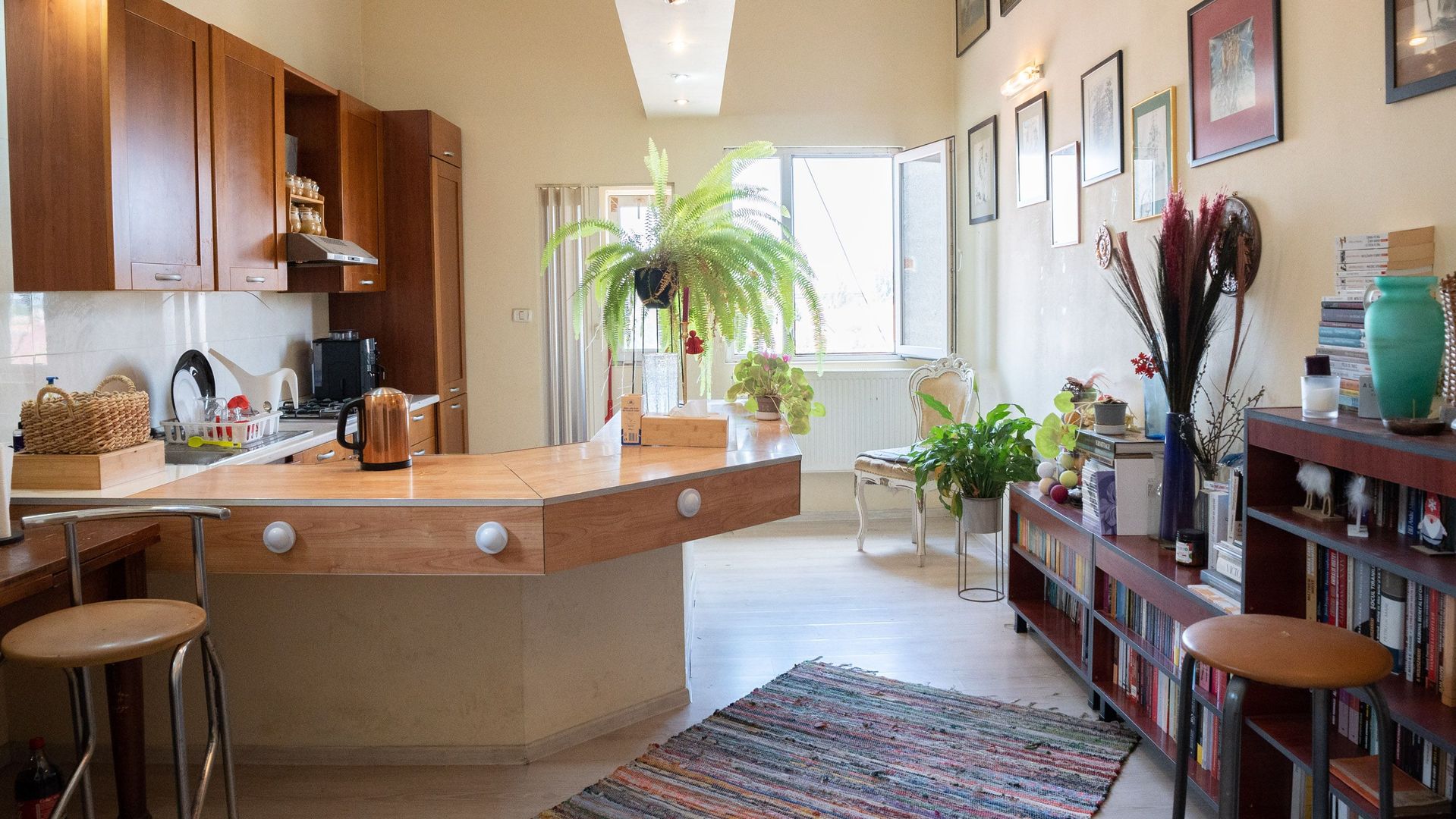 Imagine 3 - De vânzare: apartament cu 2 camere, etaj 3, str. Ștefan Cicio Pop