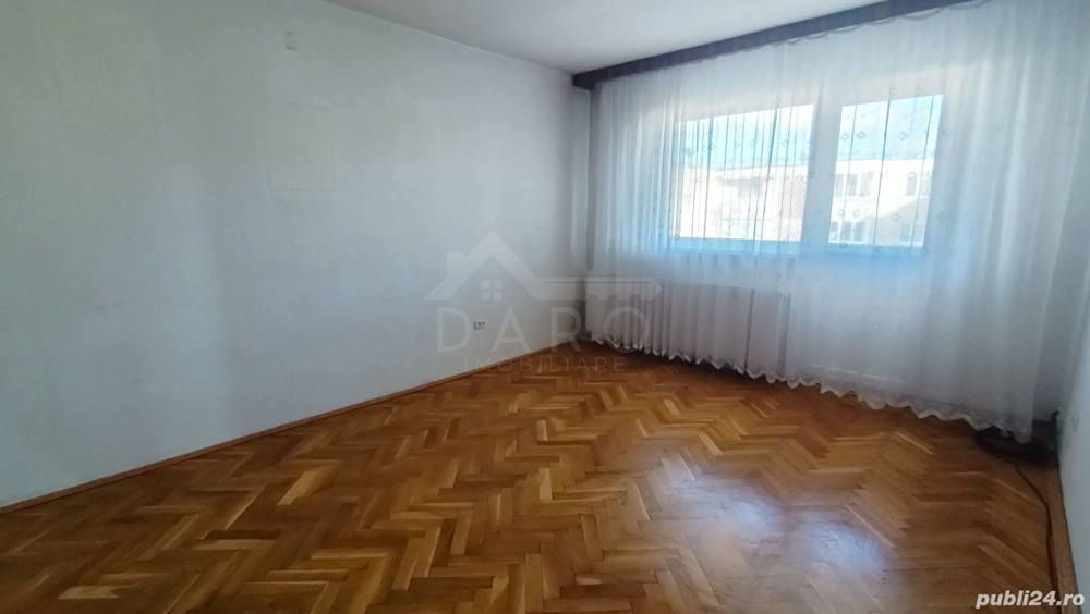 Vând apartament 4 camere in Dâmb - imaginea 5