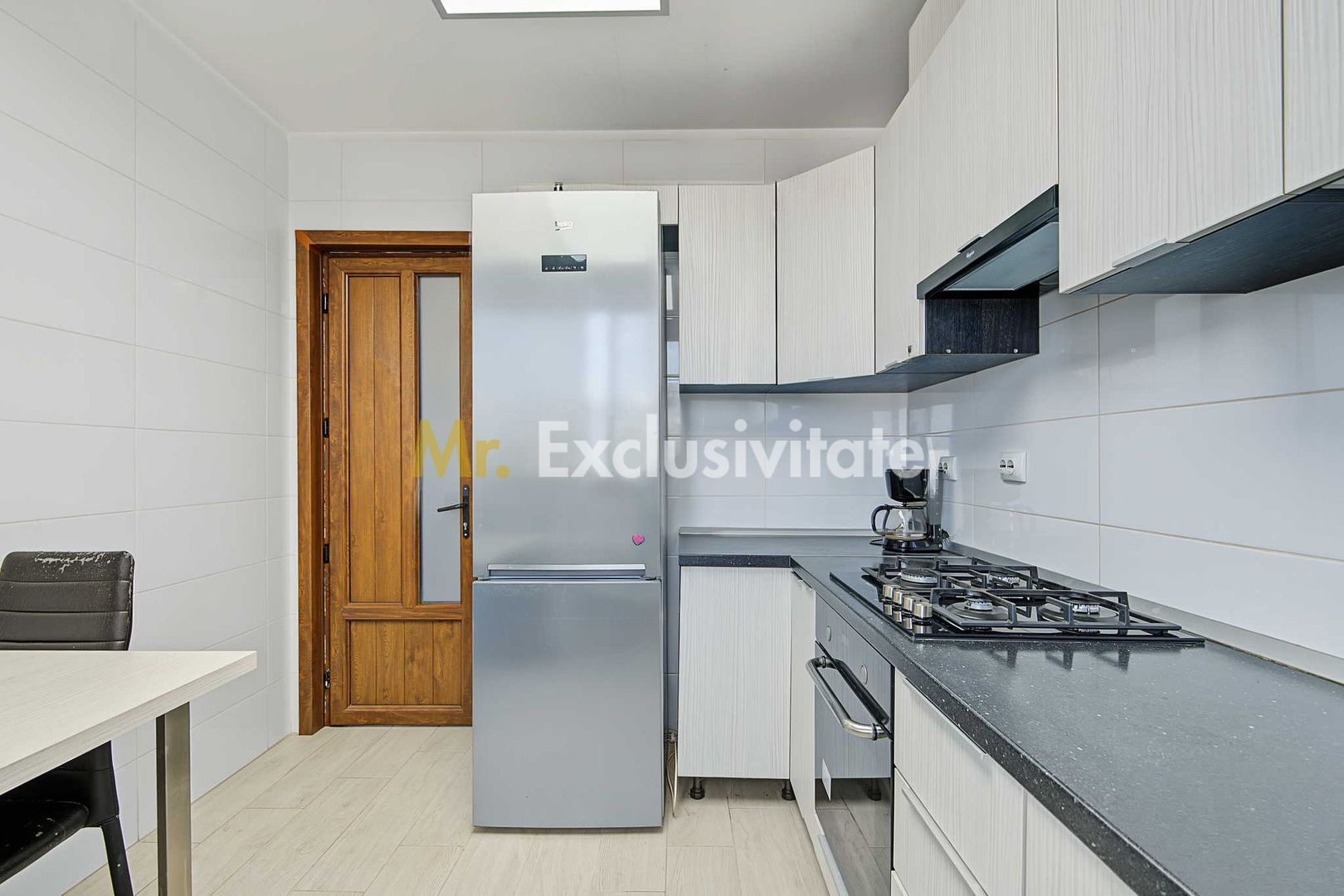 Centru, Teilor | 3 camere decomandat | 2 băi - imaginea 24