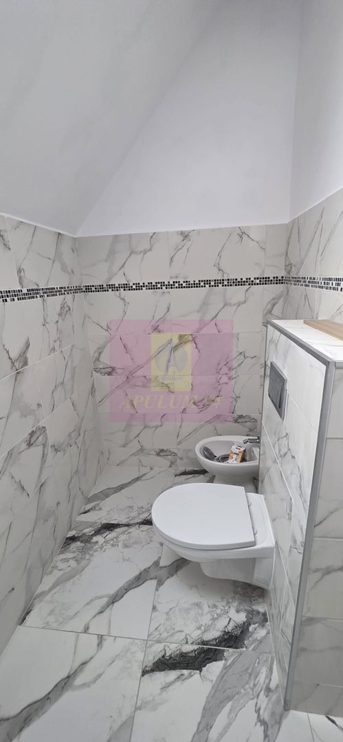 Vila de vanzare cu 4 camere in Brebu - imaginea 12