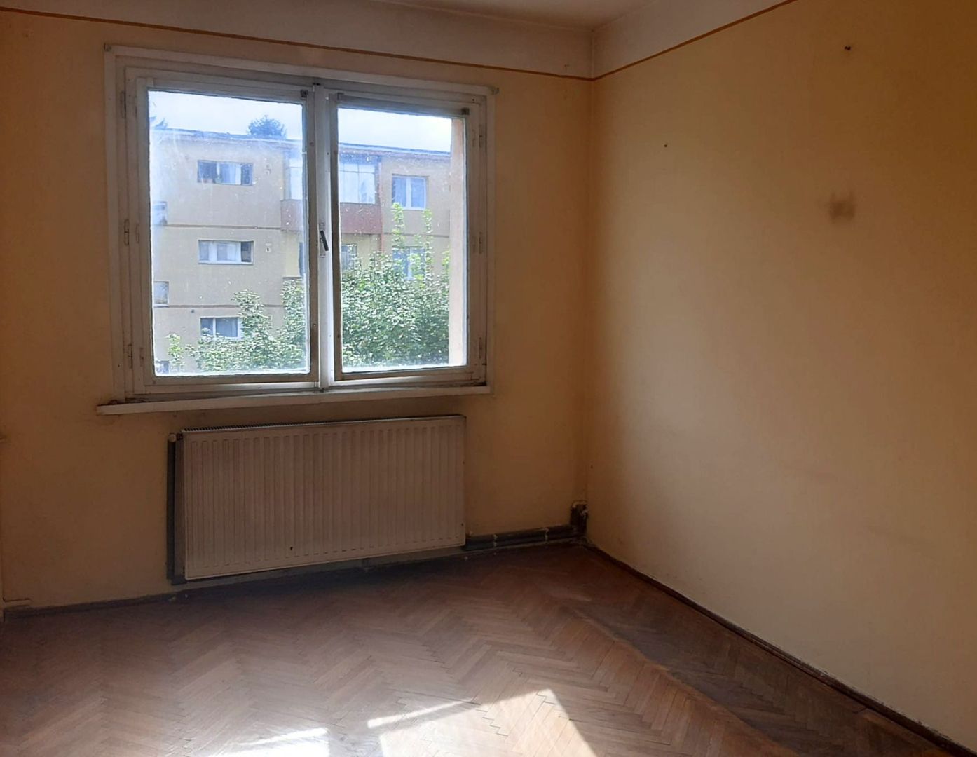 Apartament 2 camere 89000 EUR etaj intermediar foarte aproape de piata Astra - imaginea 10