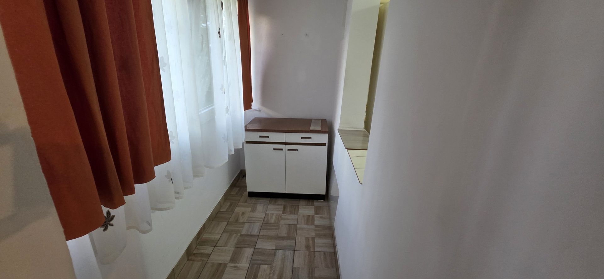 Dristor apartament 2 camere mobiliat si utilat - imaginea 18