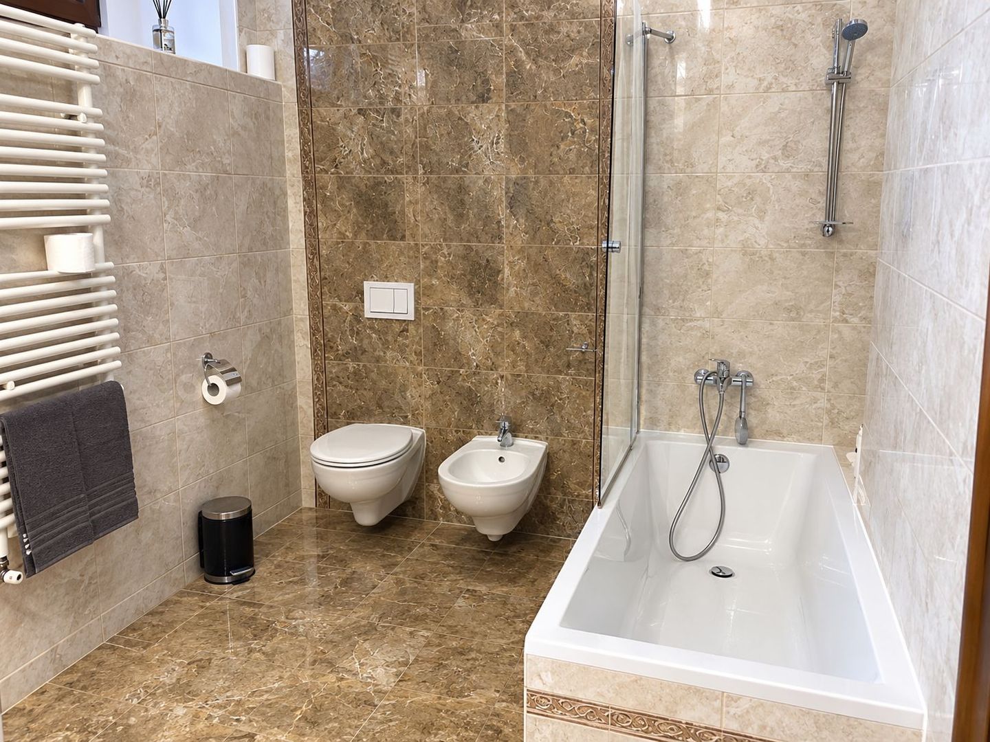Apartament 3 camere | 77 mp | Intrare separată | Zona Lipovei – Iulius - imaginea 5