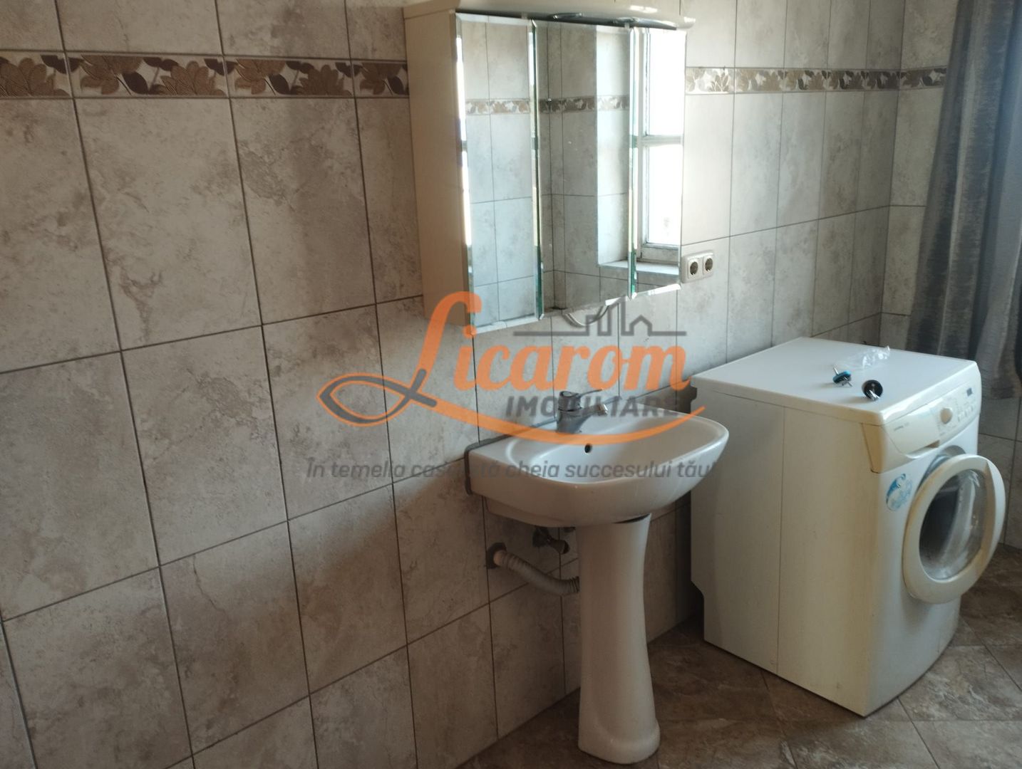 Apartament 3 camere Comuna Cristian,mobilat si utilat 430 euro. - imaginea 5