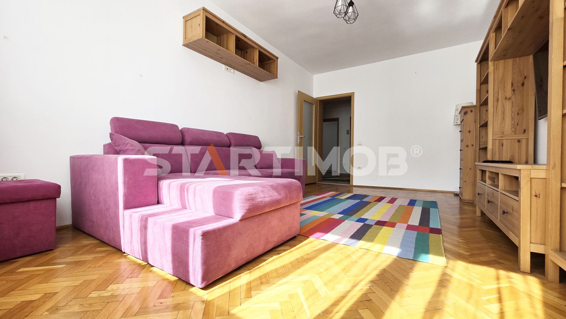 Apartament 3 camere cu parcare si boxa Central