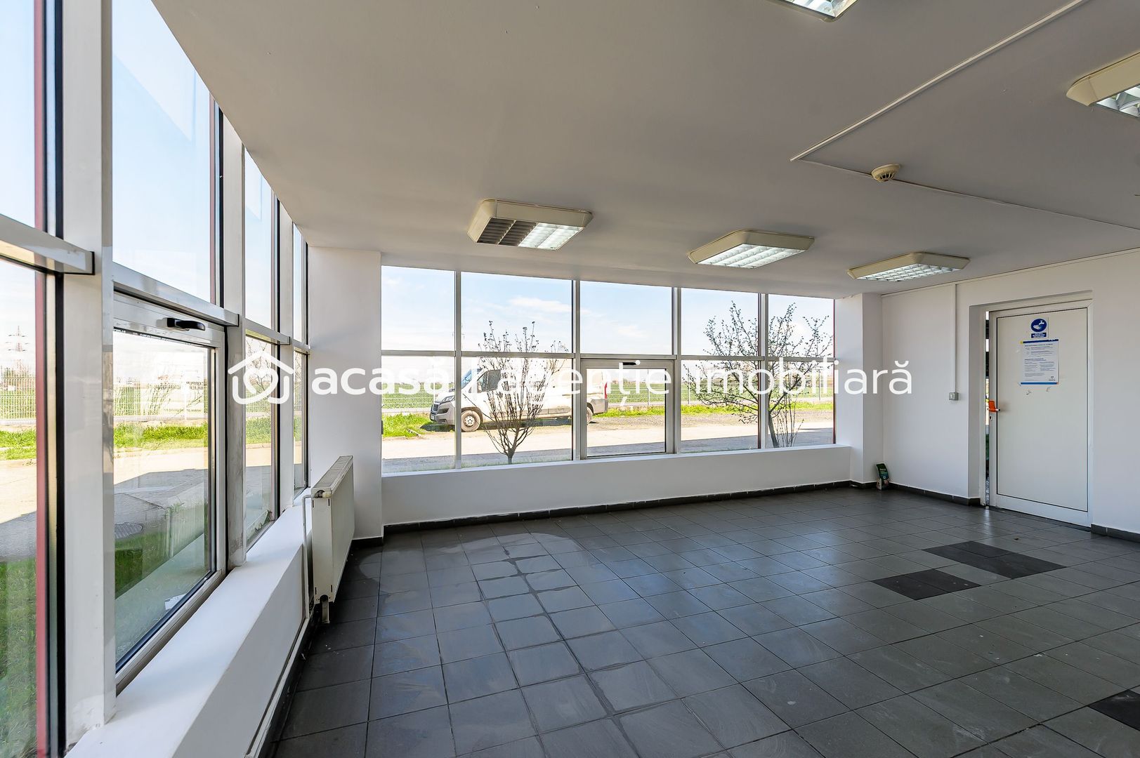Imagine 4 - Hală industrială de vânzare 3495 mp în Arad