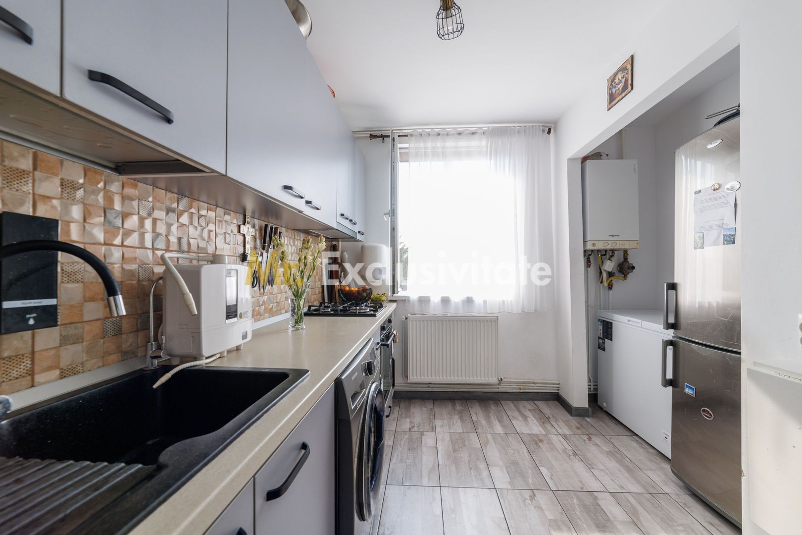 Apartament 3 camere decomandat, 2 balcoane și loc de parcare – Trivale - imaginea 4