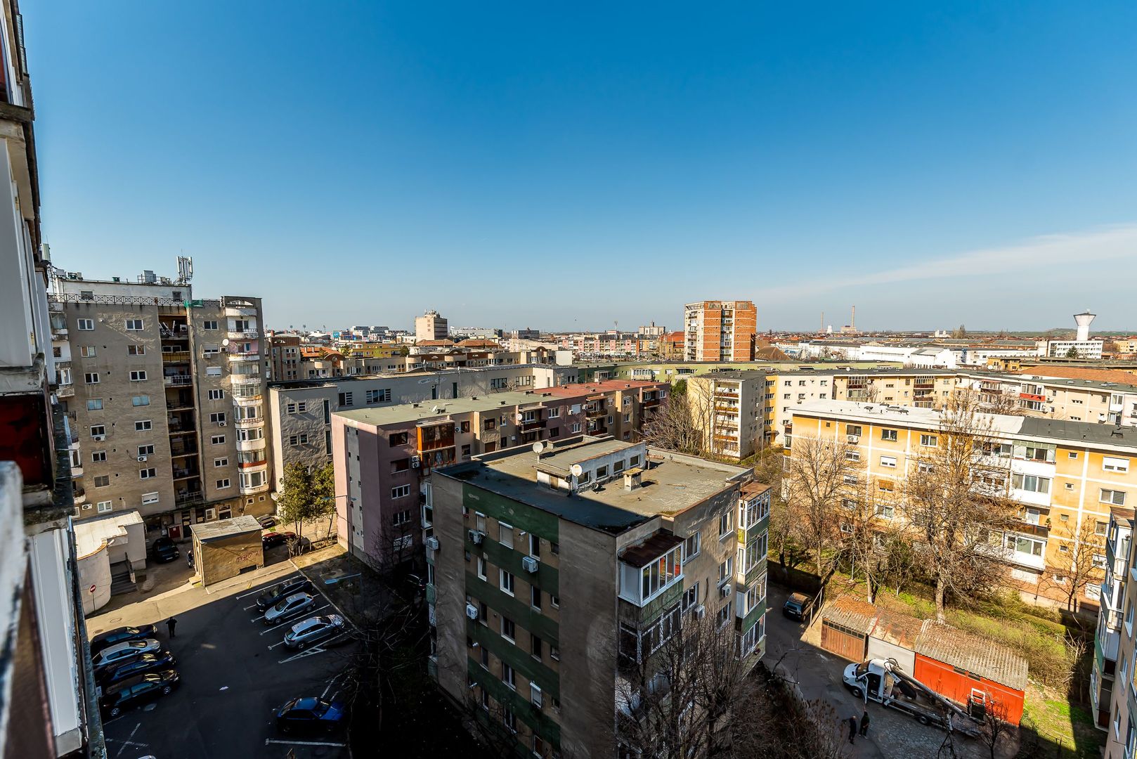 Imagine 2 - Apartament cu 3 camere în Podgoria Arad, vedere frumoasă, 2 balcoane