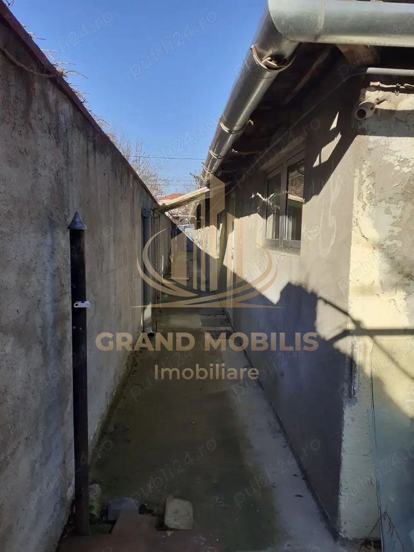 Casa de vanzare 3 apartamente zona Lipovei - imaginea 7