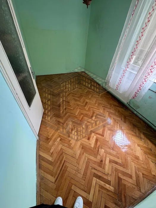 Apartament cu 2 camere, semidecomandat, zona Soarelui - imaginea 5
